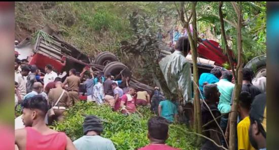 கொத்மலை பஸ் விபத்து - 13 பேர் பலி 40 பேர் காயம்..